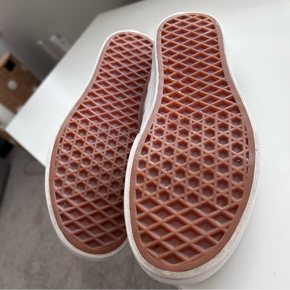 VANS Women’s Classic Slip-on Sneaker in Black & True White Gingham size 6 - Picture 4 of 7